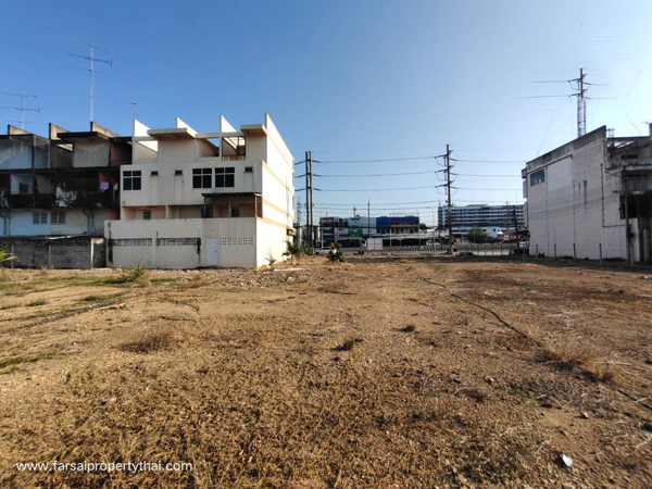 ขายที่ดินทำเลทองเมืองราชบุรี 7-2-06 ไร่ถมแล้วพร้อมสร้างสิ่งปลูกสร้าง ติดถนนเพชรบุรีใกล้ห้างบิ๊กซี จังหวัดราชบุรี ราคาขายไร่ล่ะ 10.9 ล้านบาทรายละเอียด  ขายที่ดินทำเลทองเมืองราชบุรี 7-2-06 ไร่ถมแล้วพร้อมสร้างสิ่งปลูกสร้าง ติดถนนเพชรบุรีใกล้ห้างบิ๊กซี จังหวัดราชบุรี ราคาขายไร่ล่ะ 10.9 ล้านบาท ทำเลทองเหมือนราชบุรีติดถนนเพชรเกษมห่างจากโรงพยาบาลกรุงเทพ 100 เมตรห่าง�