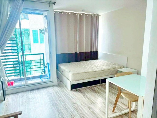 พร้อมเฟอร์ฯ เครื่องใช้ไฟฟ้า 5,999B-M.MRT บางรักใหญ่ 500 ม.ให้เช่า คอนโด สัมมากร เอส 9 บางรักใหญ่  25 ตร.ม. ชั้น 7  รร.พาณิชยการบางบัวทอง 2 กม.1นอน 1น้ำ ตลาดสดท่าอิฐ 1.8 กม.หาของกินสะดวก เดินทางง่ายถ.รัตนาธิเษศร์ ราชพฤกษ์MRT BangRakYai500m. Condo for rent Sammakorn S9  25sq.m. 7th floor 5,999B-M. 1bed 1bath Conveniently located near BangBuaThong Commercial School 2 km. Easy access to food and transportation. Near Rattanathibet and Ratchaphruek Roadsถ.รัตนาธิเษศร์ ราชพฤกษ์ ตำบล บางรักใหญ่ อำเภอบางบัวทอง นนทบุรี 25ตร.ม.25sq.m.1 ห้องนอน 1 