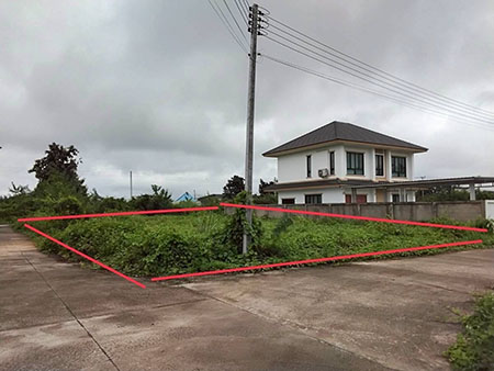 ขายที่ดิน ใกล้วัดสันอุ้ม อ.ดอยสะเก็ด ขนาด 100 ตรว. ใกล้วัดสันอุ้มเพียง 500ม. ,ต.เชิงดอย อ.ดอยสะเก็ด จ.เชียงใหม่ที่ดินถมไว้แล้วค่ะ ขาย 850,000 บาท โอนคนครึ่งแปลงที่ดิน หน้ากว้าง 16 เมตร × ลึก 25 เมตร ใกล้ตลาดค้าเจริญ (สันติสุข)รพ.ดอยสะเก็ด ไปเซ็นทรัลเฟส 15 กม. .........................................Land for sale , @DoiSaket, Near Sanaoom Temple Near KhaJareon market , Location : Cherngdoi , DoiSaket, Chiang Mai• land size ( 100 Sq.wa.)To  Central Festival ChiangMai 15 Km.Sale price 850,000 baht. ...........................................Please​ Contact ; Phung 094 693 5153ID Line ; 