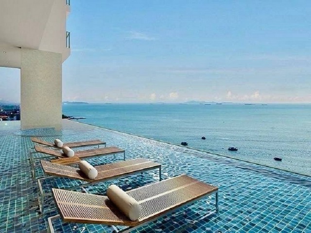 TEL:088-559 5199 คุณเอLine:https://line.me/ti/p/C0eGe0whLXขายคอนโด Marina Bayfront ศรีราชาด่วน! ขายพร้อมผู้เช่า (สัญญาถึ งสิงหาคม 69)ห้องสวย บรรยากาศดี ทำเลเยี่ยม เหมาะสำหรับการลงทุนราคา 2.5 ล้านค่าโอน 50/50รายละเอียดห้องวิวเมือง และ ภูเขาพื้นที่ใช้สอย 35 ตร.ม.1 ห้องนอน 1 ห้องน้ำห้องตกแต่งครบ พร้อมเฟอร์นิเจอร์สิ่งอำนวยความสะดวกครบครันสิ่งอำนวยความสะดวกในโครงการ- ฟิตเนส - สระว่ายน้ำ - จุดชมวิว ชั้น 28 - ระบบรักษ