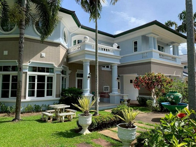 ขายเพียง 11 ล้าน 245 ตรว. #นันทวัน #แลนด์แอนด์เฮาส์ #สันทราย บ้านหรูในโครงการระดับพรีเมียม บ้านเดี่ยวหลังใหญ่ ทำเลคุณภาพ บรรยากาศร่มรื่น เป็นส่วนตัว เหมาะสำหรับครอบครัวใหญ่ #ใกล้โรงเรียนต้นกล้า รายละเอียดบ้านเนื้อที่ดิน 245 ตร.วาพื้นที่ใช้สอย 388 ตร.ม.บ้านเดี่ยวขนาดใหญ่ ฟังก์ชันครบ ชั้นบน3 ห้องนอนใหญ่ ห้องน้ำในตัวทุกห้อง1 ห้องพระ1 โถงนั่งเล่นชั้นบนระเบียงดาดฟ้า ช�