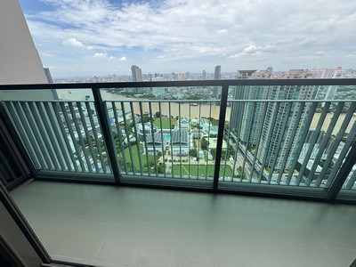 ชั้น 40 ทำเลทอง วิวแม่น้ำ บิ๊วอินสวยหรู ! ขายคอนโด ริธึ่ม เจริญกรุง พาวิลเลี่ยน （Rhythm Charoenkrung Pavillion ）229.04 ตร.ม 4 นอน + ห้องแม่บ้าน ! ติดถนนจันทร์ ใกล้โรงเรียนนานาชาติชูสเบอรี่ ใกล้เอชียทีค! ใกล้กับทางด่วนศรีรัช, BTS สะพานตากสินและย่าน CBD สาทร!!! .ที่ตั้ง: ถนนเจริญกรุง วัดพระยาไกร บางคอแหลม กรุงเทพGoogle maps：https://maps.app.goo.gl/U7U2wmw4RGwKikAb8?g_st=il.รายละเอียด:- คอนโดริธึ่ม เจริญกรุง พาวิลเลี่ยน- ชั้น 40 - ขนาด 229.04 