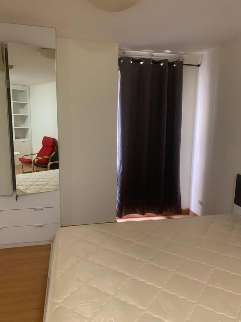 ขายคอนโดThe Link 2 สุขุมวิท 50   ชั้น 4 ห้องขนาด  31 ตารางเมตรสนใจติดต่อ คุณวาสนา081-808-7924ที่ตั้ง : ซอยเหลือสุข ถนนสุขุมวิท 50 แขวงพระโขนง เขตคลองเตยกรุงเทพมหานครห้องขนาด : 31 ตารางเมตร รายละเอียดเป็นห้องสตูดิโอแยกครัวชั้น 4 คอนโดชื่อ The Link 2 สุขุมวิท 50 สิ่งอำนวยความสะดวก สระว่ายน้ำ, รปภ., กล้องวงจรปิดโครงการ ประตู Key Card, สวนหย่อมสถานที่ใกล้เคียง- เทสโก้ โลตัส- คาร์ฟูร์ อ่อนนุช- เอ็มโพเ