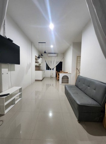 หมู่บ้านราชพฤกษ์ ห้องริม – สุราษฎร์ธานีทรัพย์ที่ 32ราคา 1,700,000 บาทเนื้อที่ 30 ตารางวารายละเอียดบ้าน2 ห้องนอนห้องนั่งเล่นห้องรับแขกห้องน้ำในห้องนอน 1 ห้องครัวหลังบ้าน พร้อมซิงค์ล้างจานจอดรถยนต์ได้ 1 คันหน้าบ้านมีโต๊ะปูน 1 ชุดจุดเด่นห้องริม โปร่ง อยู่สบายทำเลเมือง เดินทางสะดวกเหมาะอยู่อาศัย / ปล่อยเช่าราคาคุ้มค่าในย่านนี้พิกัดหมู่บ้านราชพฤกษ์ซ.พ่อขุนทะเล 10/3 (�