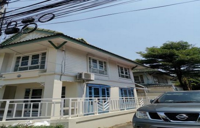 ขายทาวน์โฮม 23.9 ตรว. หมู่บ้านพฤกษา18 บางใหญ่ นนทบุรี หลังมุมรีโนเวทใหม่พร้อมเข้าอยู่ มี แอร์ อินเวอร์เตอร์(ประหยัดไฟ) อยู่ใกล้ถนน ใกล้ห้างเซ็นทรัลเวสเกต ใกล้ รถไฟฟ้าสีม่วง ใกล้ เซเว่นเพียง 50 เมตร และใกล้ตลาด มีรถสองแถวเข้าออกซอยตลอดเวลา ที่จอดรถสะดวก สบายทาวน์โฮม 2ชั้น เนื้อที่ 23.9 ตร.ว #หลังมุมรีโนเวทใหม่พร้อมเข้าอยู่3 ห้องนอน2 ห้องน้ำพิกัด : หมู่บ้านพฤกษา18 ต.บาง