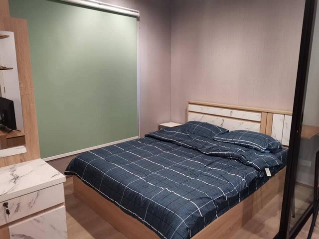 ให้เช่า คอนโด THE BASE by Sansiri ชั้น 10 ขนาด 25 ตรม. ติด MRT เพชรเกษม 48*** ราคาให้เช่า 9,500 บาท ****** สนใจติดต่อ คุณต่อ 089-175-6462 ***รายละเอียด (C2-0501)คอนโด THE BASE by Sansiri ติด MRT เพชรเกษม 48- ขนาด 25 ตรม.- ชั้น 10 (วิวถนนเพชรเกษม)รายละเอียดห้อง- เฟอร์นิเจอร์ครบ ตู้เสื้อผ้า/เตียง+ที่นอน/โซฟา/โต๊ะทานอาหาร/ ชั้นวางรองเท้า 3 คู่- เครื่องทำน้ำอุ่น- ตู้เย็น - TV DIGITAL- ไมโครเวฟ- ชุดครัวบิ้วอินท์ (พร้อมถ้วยชาม)- เครื่องชงกาแฟ- เตารี�