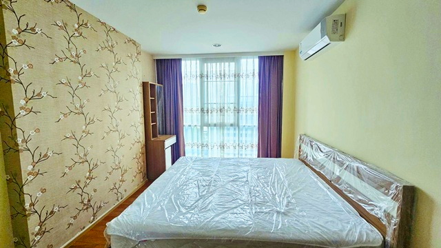 คอนโดเดอะไลน์ พหลโยธิน​ ชั้น 11 วิวสวน 45 ตร.ม.1 นอน 1 น้ำ BTS ห้าแยกลาดพร้าว 54ม. พร้อมเฟอร์ฯ เครื่องใช้ไฟฟ้า 