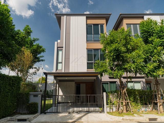 ขายบ้านแฝด 3 ชั้น โครงการบ้านกลางเมือง ดิ อิดิชั่น ศรีนครินทร์-สวนหลวง หลังริม                          ** ยินดีรับชาวต่างชาติ , เลี้ยงสัตว์ได้ **ราคาขาย 12,500,000 บาท ( โอนคนละครึ่ง )ราคาเช่า 90,000 บาท / เดือน ( สัญญาขั้นต่ำ 1 ปี ประกัน 2 เดือน ล่วงหน้า 1 เดือน )ที่ตั้ง ถนนคู่ขนานกาญจนาภิเษก ซอยร่วมสามัคคี แขวงดอกไม้ เขตประเวศ กรุงเทพติดต่อ : คุณภัสพงณ์ 0634098164Line : binkem22https://www.facebook.com/profile.php?id=61581484955548เนื้อที่ 57 ตาร�