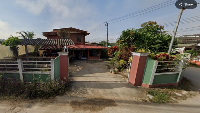 ขายบ้าน2ชั้น 82ตรว. 3นอน2น้ำ 1.19ลบ. แปลงมุม ใกล้ศูนย์พัฒนาปิโตเลียม บ้านแม่คะ ต.แม่คะ อ.ฝาง เชียงใหม่ขายบ้าน 2 ชั้น กึ่งไม้กึ่งปูน อายุบ้าน 30ปี ขายตามสภาพขายราคา 1,190,000 บาท โอนคนละครึ่ง ต่อรองได้พื้นที่ 82 ตารางวา แปลงมุมติดถนนลาดยาง2ฝั่ง กว้าง 27เมตร และ 13เมตรเอกสารโฉนดครุฑแดง ไม่ติดภาระ พร้อมโอน3 ห้องนอน บน 2 ห้อง ล่าง 1 ห้อง2 ห้องน้ำ ในบ้าน 1 ห้องน้ำ นอกบ้าน 1 ห้องห้องครัว โร�