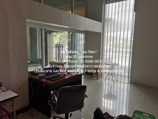 DSL-738.2สนใจติดต่อ: โดม รัชดา (Exclusive Contract)โทร: 065-586-9872ไลน์ไอดี: 0655869872 หรือ giantmw หรือ @yem0202nFacebook: https://bit.ly/3vdegO8Fanpage: https://bit.ly/488TrlD(รับซื้อ-ขาย และจัดหารถยนต์มือ 2 ทุกรุ่น & ทุกงบประมาณ).ให้เช่าอาคารสำนักงาน 4.5 ชั้น ติดถนนรัชดาภิเษก 102 ตร.ว. 2,580 ตร.ม. และจอดรถได้ 8-9 คัน ราคา 180 ล้านบาท .รายละเอียดทรัพย์:1. อาคารสำนักงาน 4.5 ชั้น (มีชั้นลอย และชั้นดาดฟ้า) ติดถนนรัชดาภิเษก บนเนื้อที่ 102 ตร.ว. มีพื้นที่ใช้สอย 2,580 ตร.ม. และ
