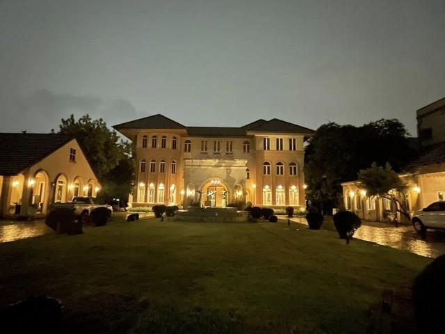 ขาย บ้านเดี่ยว หลังใหญ่ขนาด 2 ไร่กว่า ซอยราษฎร์พัฒนา21 ซอยมิสทีน สภาพแวดล้อมดีสงบ ร่มรื่น*** ราคาขาย 89,000,000 บาทติดต่อ คุณช่อผกา 0616198565 LINE 0616198565หากไม่รับสาย รบกวนขอความกรุณาลูกค้า @line ทิ้งรูปและข้อมูลไว้นะคะhttps://line.me/ti/p/zu0mm-ozFXบ้านเดี่ยวหลังใหญ่ ซอยราษฎร์พัฒนา21 (ซอยมิสทีน) สภาพแวดล้อมดีสงบ ร่มรื่น เป็นส่วนตัว– เนื้อที่ 2 ไร่ 34 ตรว ( 834 ตรว.)– 5 ห้องนอน– 9 ห้องน้ำ– 1 ห้องพระ– 1 ห้องรับแขก– 