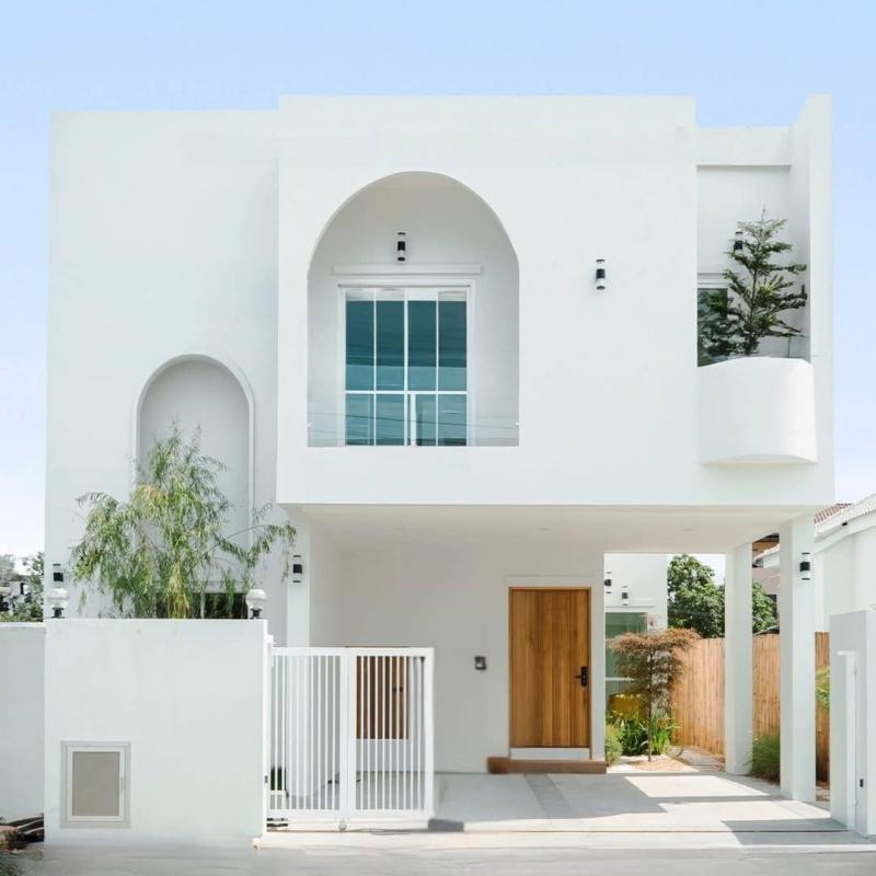 ขายบ้านพร้อมอยู่ 50 ตารางวา CHIANG MAI HOME modern minimal  เชียงใหม่ที่ตั้ง : ตำบลป่าแดด อำเภอเมืองเชียงใหม่ เชียงใหม่ 50100บ้านพร้อมอยู่ พื้นที่  : 50 ตารางวาพื้นที่ใช้สอย : 155 ตารางเมตรรายละเอียดCHIANG MAI HOME modern minimal(ดอนชัย - ป่าแดด อ.เมืองเชียงใหม่)ใกล้วงแหวนรอบ2 : ถนนเรียบน้ำปิงหลังสุดท้าย จองเพียง 5,000 บาทฟรี! แอร์  2 ห้องนอน ฟรี! โอนกรรมสิทธิ์ฟรี! มิเตอร์น้ำ - มิเตอร์ไฟฟรี! เคาท์เตอร์ครัว - ซิงก์ล้า�