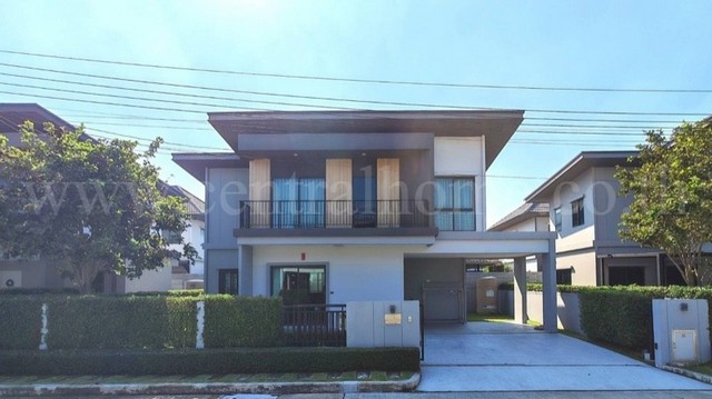 รหัสทรัพย์&nbsp; N0881บ้านเดี่ยว 57.2 ตร.วา หมู่บ้านเวนิว โฟลว์ แจ้งวัฒนะ ตกแต่งสวย เฟอร์ครบ พร้อมเข้าอยู่ได้ทันทีที่ตั้ง :&nbsp;ถนน&nbsp;345 ตำบลคลองข่อย&nbsp;อำเภอปากเกร็ด&nbsp;จังหวัดนนทบุรี 11120รายละเอียดทรัพย์-&nbsp;บ้านเดี่ยว 2 ชั้น เนื้อที่ดิน&nbsp;57.2&nbsp;ตารางวา พื้นที่ใช้สอย&nbsp;191&nbsp;ตารางเมตร- 4&nbsp;ห้องนอน, 3&nbsp;ห้องน้ำ, 1&nbsp;ห้องนั่งเล่น, 1&nbsp;ห้องทานข้าว, 1 ห้องครัว,&nbsp;2 ที่จอดรถ- แอร์ 3 เครื่อง,&nbsp;ปั๊มน้�