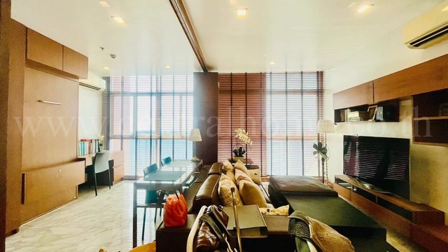 รหัสทรัพย์&nbsp; : 5948ขาย และ ให้เช่า คอนโด&nbsp;เดอะโคสต์ แบงค็อก สุขุมวิท - บางนาที่ตั้ง :&nbsp;ถนนสุขุมวิท แขวงบางนา เขตบางนา กรุงเทพมหานคร 10260รายละเอียดทรัพย์- คอนโด 39 ชั้น ห้องอยู่ชั้น 35&nbsp;อาคาร A ขนาดห้อง 62.63 ตารางเมตร&nbsp;ห้องมุม- 2&nbsp;ห้องนอน, 2&nbsp;ห้องน้ำ, 1&nbsp;ห้องรับแขก, 1 ห้องครัว&nbsp;- แอร์ 3 เครื่อง, เครื่องซักผ้า, เตาไฟฟ้า 2 หัว, อุปกรณ์เครื่องครัวครบ- เฟอร์นิเจอร์พร้อมอยู่,&nbsp;ตู้เสื้อ