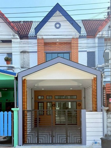 ขายทาวน์เฮาส์รีโนเวทใหม่ หมู่บ้าน มารวย บางเขน 2 ถนนพหลโยธิน 54/1 เนื้อที่ 18 ตร.วา 3 ห้องนอน 2 ห้องน้ำ มีห้องนอนชั้นล่าง แถมเฟอร์ครบ พร้อมอยู่ ใกล้ทางด่วนสุขาภิบาล 5 สนามบินดอนเมือง ราคาเพียง 2.15 ล้านบาท ฟรีโอนที่ตั้งหมู่บ้านมารวย บางเขน 2 ถนนพหลโยธิน 54/1 แขวงสายไหม เขตสายไหม กรุงเทพมหานคร 10220รายละเอียด- ทาวน์เฮาส์ 2 ชั้น เนื้อที่ 18 ตารางวา- 3 ห้องนอน 2 ห้องน้ำ 1 ห้องครัว- มีห�