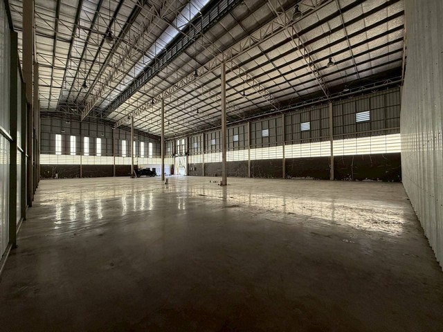 ให้เช่าโกดัง 1200 ตร.ม. ย่านบางซื่อ-ประชาชื่น ใกล้เกษมราษฎร์ ประชาชื่น ใกล้ทางด่วน รถเทรลเลอร์เข้า-ออกได้ *** ราคาเช่า 336,000 บาท/เดือน ( 280.-/ตรม) ติดต่อ:: คุณชยา โทร/ID Line:: 0942823961   Link Line:: https://line.me/ti/p/3xFA1An8Kcรหัส# T25-937  โกดัง ย่านบางซื่อ-ประชาชื่น ใกล้โรงพยาบาลเกษมราษฎร์ ประชาชื่น ติดทางด่วน เข้าเมือง-ออกเมืองสะดวก- พื้นที่ 1,200 ตร.ม. - ขนาด 48 x 25 ม.- หลังคาสูง 9.30 เมตร- ประตูม้วนไฟฟ้า พัดลมระบายอากาศ- รปภ. 