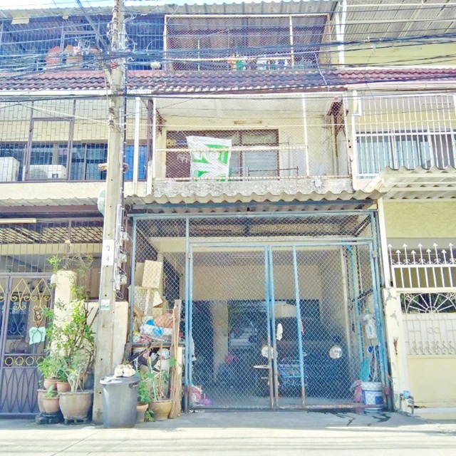 ให้เช่าทาวน์เฮาส์ 3 ชั้น พระแม่มารี สาธุประดิษฐ์45-53 BRTวัดดอกไม้1.1 กม. 16 ตร.วา. 190 ตร.ม. รร.สารสาสน์พัฒนา 700 ม. 14,998B-M. เหมาะกับพักอาศัย  3 นอน 3 น้ำ ตลาดบางโพงพาง 800 ม.แหล่งชุมชน หาของกินง่าย เดินทางสะดวก แยก- ยานนาวา-สาธุประดิษฐ์3-story townhouse for rent 16 sq.wa. Mary SathuPradit 45-53 BRT WatDokMai 1.1km. 190 sq.m. Sarasas Pattana School 700 m. 14,998 B-M. Suitable for living 3 bedrooms 3 bathrooms. Bang Phongphang Market 800 m. Community area easy access to food and transportation. Yannawa-Sathu Pradit Intersection. แยก- ยานนาวา-สาธุประดิษฐ์ ถ.สาธุประดิษฐ์45-53 ต.บ�