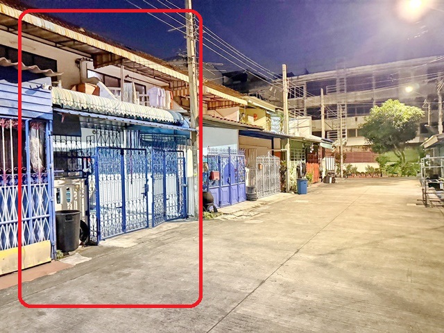 BTS วุฒากาศ 4กม. กำนันแม้น24-30 ให้เช่าทาวน์เฮ้าส์ 2ชั้น 16ตรว. 140 ตรม 7,998B-M กัลปพฤกษ์ 2นอน 2น้ำ 1-2แอร์ BTS Wutthakat 4km. Kanlapapuak24-32 For Rent Townhouse2 Stories 16 Sq.wa 140 Sq.m 7,998B-M  2Bed 2Toliet 1-2Air  16ตรว. 140 ตรม 16 Sq.wa 140 Sq.m - 1 ห้องครัว 1 ห้องพระ 1 ห้องเก็บของ- 2 ห้องนอน 2 ห้องน้ำ- สามารถจอดรถในบ้านได้- แอร์ 1-2 ตัวในห้องนอนใหญ่สถานที่ใกล้เคียงBTS วุฒากาศ 4.8 กม.BTS ตลาดพลู 4.5 กม.MRT บางแค 5 กม.เดอะมอลล์ ไลฟ์สโตร์ ท่าพระ 4.6 กม.บิ๊กซี กัลปพฤกษ์ 2.4 กม.บิ๊กซี บางบอน 1.9 