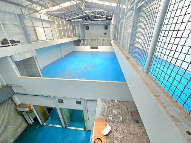 BTS สะพานตากสิน 2.6กม. สาทร เจริญราษฏร์ พระราม3 21-25 ขาย-ให้เช่า อาคารพาณิชย์ 3.5 ชั้น 2 คูหา+โกดัง 2 ชั้นหลังมุม  68 ตร.ว. 674 ตร.ม พร้อมหลังคาดาดฟ้า 79,999 B-M. รร.นานาชาติคิงส์คอลเลจ 2.6 กม.ทำเลทอง แหล่งธุรกิจ  พระราม 3 เหมาะสำหรับสำนักงาน  ครัวกลาง โกดัง หรือโชว์รูม ขาย 19.9 ลบ. เซ็นทรัล พระราม 3 3 กม. ใกล้ถนนใหญ่  เดินทางสะดวกBTS Saphan Taksin 2.6km. For Sale/Rent 3.5-story commercial building 2 units + 2-story corner warehouse 68 sq.wa. 674 sq.m. with rooftop 79,999 B-M. King’s College International School 2.6 k