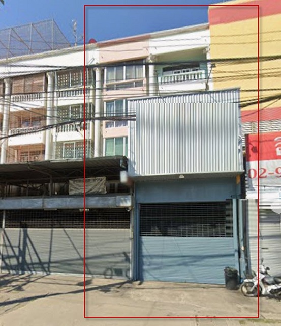 บนถ.ราชพฤกษ์ ให้เช่าอาคารพาณิชย์ 4.5ชั้น ไม่มีค่าเซ้ง! ถ.พระราม5 1.37กม. นครอินทร์ พร้อมดาดฟ้า 5นอน 3น้ำ วัดแคใน 1.1 กม.  17ตร.วา. 280ตร.ม.การไฟฟ้านครหลวง บางใหญ่ 1.7กม. ติดถนนใหญ่ เหมาะทำธุรกิจ ร้านค้า ร้านกาแฟ 13,997 B-M. ตลาดบางศรีเมือง 1.7 กม. เดินทางง่าย MRT ไทรม้า 2.9 กม. ถ.ราชพฤกษ์ on Ratchaphruek Road. 4.5-story commercial building for rent No lease fee! Rama5 Rd 1.37km NakhonIn. WatKaeNai 1.1km. with rooftop 5bed 3bath 17sq.wa. 280sq.m. Metropolitan Electricity Authority BangYai 1.7km. Located on main road suitable for business shops cafes 13,997 B-M. Bang Sri Muang Market 1.7