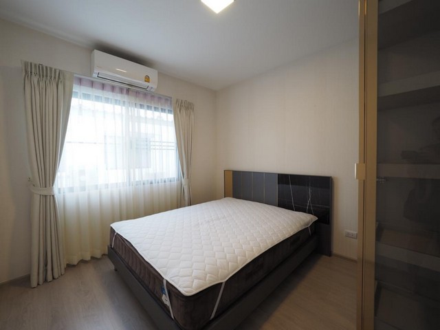 ให้เช่า บ้านเดี่ยว 2 ชั้น หมู่บ้าน อินดี้ Indy 5 บางนา Km.7 ซอยเมืองแก้ว 7ค่าเช่า 69,000 บาท/เดือน ประกัน2 ล่วงหน้า1 พร้อมเข้าอยู่ทันที!ติดต่อ คุณช่อผกา 0616198565 LINE 0616198565หากไม่รับสาย รบกวนขอความกรุณาลูกค้า @line ทิ้งรูปและข้อมูลไว้นะคะhttps://line.me/ti/p/zu0mm-ozFX- ขนาดที่ดิน: 35 ตร.วา พื้นที่ใช้สอย: 164 ตรม.(รวมส่วนต่อเติม)- 4 ห้องนอน 4 ห้องน้ำ + 1 ห้องชั้นลอย- 1 ห้องนั่งเล่น + ทานข้าว- 2 ที่จอดรถ 1 Pantry- 1 ห้องครัวไทย (ต่