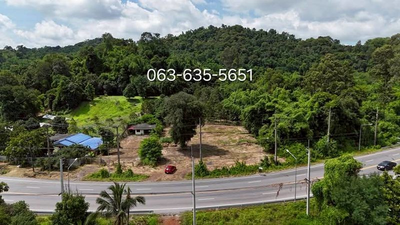 สนใจมาเที่ยวชมโทร ติดต่อ นกได้หลายช่องทางนะคะโทร. 061-494-9665โทร. 063-635-5651 (เบอร์นี้ไลน์เต็มค่ะ)ไลน์ไอดี : @nyland789(ไลน์คลิ๊กแล้วทักมาได้เลยค่ะ) https://lin.ee/R8sP0rj____________________________ว้าวเจ้าของลดให้ตั้ง 6 แสนที่เนินสูงกว่าถนนเดินทางง่ายที่สุด ติดถนน 4 เลน ฮวงจุ้ยท้องมังกร 1 ไร่ 1 งาน 49 ตรว.ต.หินตั้ง อ.เมืองนครนายก6.5 ล้าน ลดเหลือ 5.9 ล้าน รวมโอนโฉนดครุฑแดงรูปที่สวย หันหน้าทิศเหนือลักษณะเป็นที่เนินด