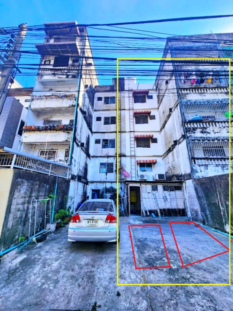 BTSอ่อนนุช 1กม. สุขุมวิท81 มี2 7-11 ในซอย 30ม. และ100ม. แอร์3 ทาสีใหม่ ให้เช่าอาคาร 4.5ชั้น 21,998B-M  บิ๊กซี เอ็กซ์ตร้า อ่อนนุช 4-12 7-11ในซอย 300 ม. ตลาดอ่อนนุช 500ม. ทำขนส่งได้BTS OnNut 1km Sukhumvit81 Motorcycle taxi fare is only 20 baht. There are two 7-Eleven stores in the alley one 30 meters and one 100 meters away. 3a/c and has been newly painted.  Big C Extra OnNut 4-12 7-11 300m. OnNut Market 500m. can do transportation 4-story shophouse for rent 21,998B-M ถ. อ่อนนุช 4-12 แขวงพระโขนงเหนือ เขตวัฒนา กรุงเทพมหานคร 10110เหมาะสุดๆ ทั้งเปิดร้านค้า คลินิก ออฟฟิศ หรืออยู่อาศัยเอง�