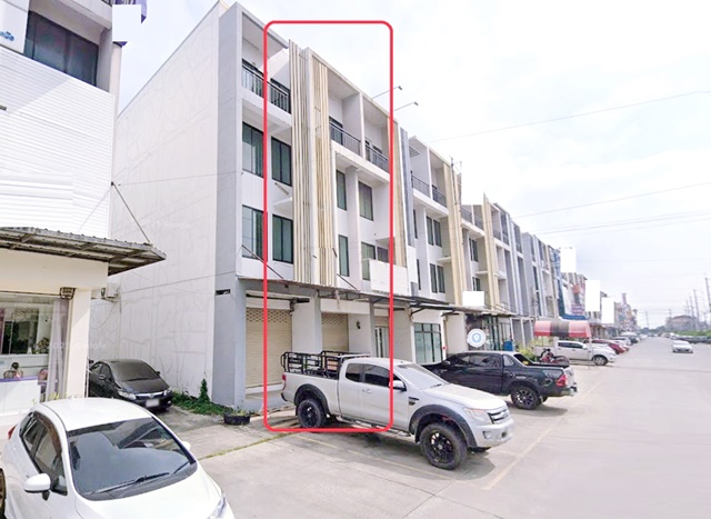 ซอยฉลองกรุง 25-35 PTT ติดถนนใหญ่ ให้เช่าอาคารพาณิชย์ 4ชั้น  24 ตร.วา 374 ตร.ม.ลาดกระบัง เหมาะโฮมออฟฟิศ นิคมอุตสาหกรรมลาดกระบัง ตลาดจตุจักรคุ้มเกล้า 2.3 กม. ตลาดหัวตะเข้ 3.5 กม.  20,998 บาทต่อเดือนPTT Commercial building for rent 4Storeys 24sq.wa (374 sq.m),Soi ChalongKrung 25-35 located on the main road in Lat Krabang Soi Chalong Krung 25-35 PTT. Suitable for home office. Close to Lat Krabang Industrial Estate, Chatuchak Khum Klao Market (2.3 km), and Hua Takhe Market (3.5 km).  20,998 THB per monthที่ตั้ง  แยกนิคมอุตสาหกรรมลาดกระบัง ถนนฉลองกรุง  สุวินทวงศ์ แขวงลำปลาทิว เ