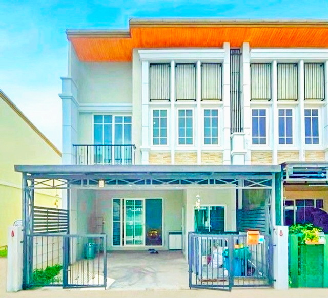 ให้เช่าทาวน์โฮม 2 ชั้น 4นอน แปลงมุม วงศ์สว่าง รัชดา MRT แยกติวานนท์ 1.6 กม. 22 ตร.วา. 175 ตร.ม.23,998B-M.รร.นานาชาติสาธิตคริสเตียน 2.8 กม. โปร่ง สว่าง ลมเย็น  3 น้ำ ตลาดสดวงศ์สว่าง 1.6 กม. ทำเลดี หาของกินง่าย เดินทางสะดวกหลายเส้นทาง   แยก-พิบูลย์สงคราม2-story corner townhome for rent 4bed Wongsawang Ratchada MRT Tiwanon Intersection 1.6km.  22 sq.wa. 175sq.m. 23,998B-M. Satit Christian International School 2.8 km. Bright airy breezy 3 bath Wong Sawang Fresh Market 1.6 km. Good location. Easy access to food and convenient travel via multiple routes near Phibun Songkhram Intersection.ทางด่วนใหม่สายศ�