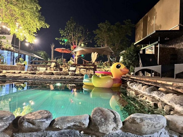 บ้านพูลวิลล่า 7 ล้านบาท#สันทราย #หนองจ๊อม สามารถทำธุรกิจร้านอาหาร บ้านพักต่างอากาศ l#บรรยากาศดีพื้นที่ 176 ตรว3 ห้องนอน3 ห้องน้ำเครื่องปรับอากาศ 4 เครื่องจุดเด่น สระว่าายน้ำ 4.5x15 เมตร บรรยากาศดีราคาขาย 7 ล้านบาทอยากได้อสังหาโซนไหน สอบถามเข้ามาได้เลยm.me/northernlandchiangmai  -----------------------------------------------------ต้องการอสังหาแบบไหนที่ Northern Land Chiangmaiเรามีครบ ครอบคลุม #ทั่วเชียงใหม่ ไม่ว่าจะเป็น#พูลวิลล�