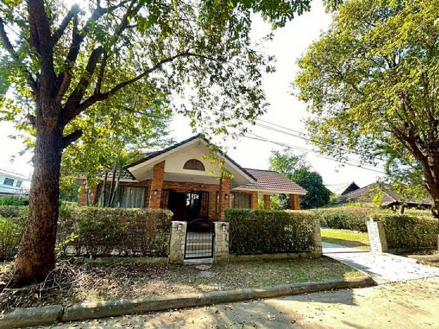 ให้เช่า 25,000 บาท/เดือน #หมู่บ้านวังตาล #หางดง บ้านเดี่ยวชั้นเดียว #เฟอร์นิเจอร์ครบ พร้อมเข้าอยู่ พร้อมสวนสีเขียวรอบบ้านบรรยากาศร่มรื่น น่าอยู่ ใกล้สิ่งอำนวยความสะดวกครบ! รายละเอียดบ้านบนพื้นที่ใหญ่ 114 ตร.ว.3 ห้องนอน2 ห้องน้ำ1 ที่จอดรถ ค่าเช่าสัญญารายปี: 25,000 บาท/เดือนสัญญา 4–6 เดือน: 28,000 บาท/เดือนสัญญา 3 เดือน: 32,000 บาท/เดือนค่าประกัน 2 เดือน + ค่าเช่าล่วงหน้า 1 เดือนเลี้ยงสั