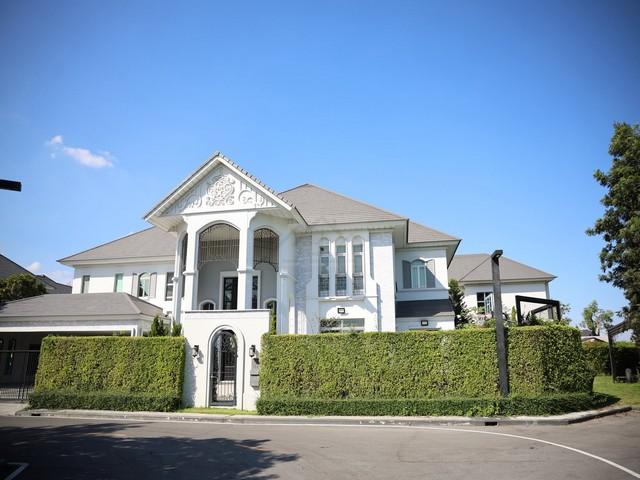 ให้เช่าบ้านเดี่ยว 2 ชั้น โครงการเพอร์เฟค มาสเตอร์พีซ พระราม 9-กรุงเทพกรีฑา แปลงมุม ตกแต่งฟอร์ทั้งหลัง พร้อมเข้าอยู่ราคาขาย 85,000,000 บาทราคาเช่า 650,000 บาท / เดือน ( จ่ายล่วงหน้า 1 ปี เดือนละ 600,000 , จ่ายล่วงหน้า 2 ปี เดือนละ 500,000)ที่ตั้ง ถนนกรุงเทพกรีฑาตัดใหม่ แขวงสะพานสูง เขตสะพานสูง กรุงเทพ 10240ติดต่อ : คุณภัสพงณ์ 0634098164Line : binkem22https://www.facebook.com/profile.php?id=61581484955548เนื้อที่ 202 ตารางวา พื้นที่ใช้สอย 700 ตา�