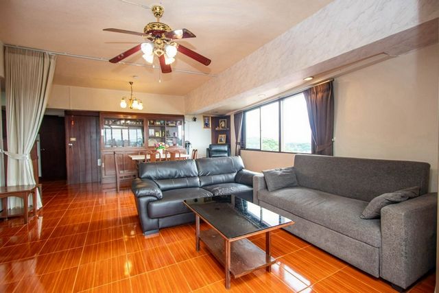 โซนช้างคลาน ขาย 4.7 ล้าน 100 ตรม. 2 นอน 2 น้ำ #ดอยปิงแมนชั่น | ทำเลทอง วิวสวย อากาศดี #โควต้าไทย คอนโดขนาดใหญ่ ใจกลางเมืองเชียงใหม่พื้นที่ใช้สอยถึง 100 ตร.ม.ชั้น 11 วิวดอย ลมดีตลอดปี2 ห้องนอน 2 ห้องน้ำเฟอร์นิเจอร์บางส่วน พร้อมตกแต่งต่อเหมาะสำหรับครอบครัว หรือซื้อไว้ลงทุนปล่อยเช่าราคาขายเพียง 4,700,000 บาทค่าธรรมเนียมโอน 50/50ทำเลใกล้แม่น้ำปิง / โรงพยาบาล / ห้างสรรพสินค้าสิ่งอำน�