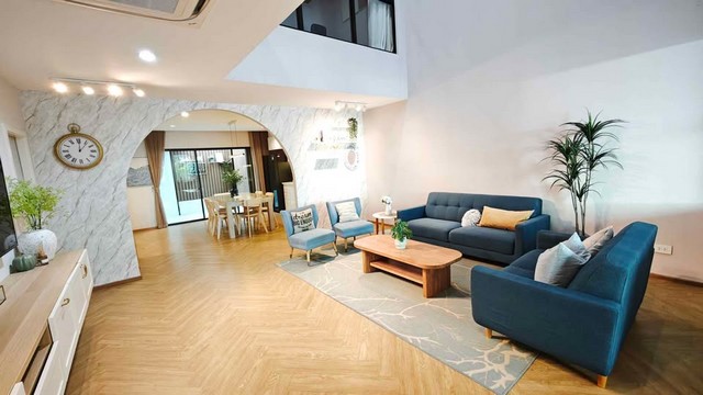 P1806 ให้เช่า ทาวน์โฮม 3 ชั้น โครงการ เนอวานา ดีฟายน์ ศรีนครินทร์-พระราม 9 (Nirvana DEFINE Srinakarin-Rama 9) ทาวน์โฮมหรูบนทำเลกรุงเทพกรีฑา 