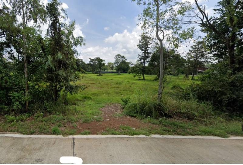 ขายที่ดิน 2-2-36ไร่ 4ลบ. ถมดิน ถนน น้ำ ไฟฟ้า บ้านโนนจิก ต.คูเมือง อ.วารินชำราบ อุบลราชธานีขายที่ดินเปล่า เอกสารโฉนดครุฑแดง พื้นที่ 2 ไร่ 2 งาน 36 ตารางวาขายราคา 4 ล้านบาท (4,000,000 บาท)บ้านโนนจิก ต.คูเมือง อ.วารินชำราบ อุบลราชธานีติดถนนลาดยาง 2 เลน หน้ากว้าง 29 เมตร ลึก 143 เมตรถมดินแล้ว น้ำประปา ไฟฟ้า ผ่านหน้าแปลง ขอมิเตอร์ น้ำ ไฟฟ้า ได้เลยใกล้ โรงเรียนบ้านโนนจิก 950 ม.ใกล้ อบต.คูเมื�