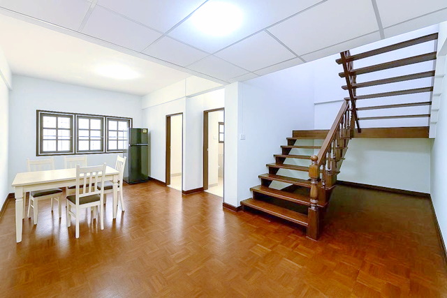 กรุงเทพกรีฑา ยินดีต้อนรับชาวต่างชาติ  ให้เช่าบ้านเดี่ยวใหญ่  40ตร.ว.พระราม9 300ม. 200ตร.ม. รามคำแหง18-24  3-4นอน 2น้ำ ตรงข้าม ม.รามคำแหง