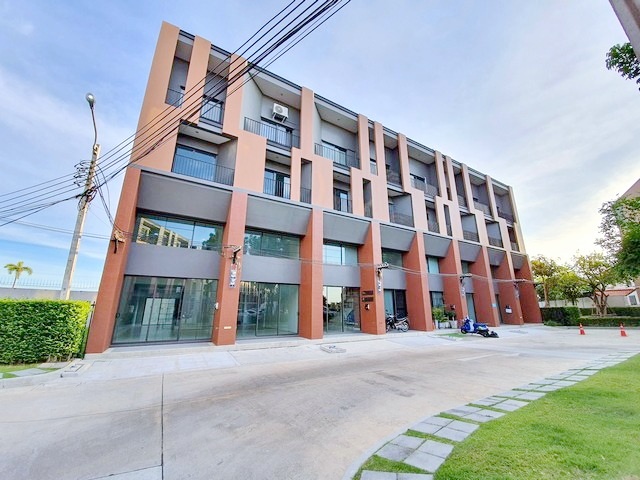 เพชรเกษม77-81 หนองแขม 4นอน ถูกที่สุดในโลก หรูสไตล์ยุโรป รร. อัสสัมชัญธนบุรี 4.8 กม. 7-11 100ม  ให้เช่า อาคารพาณิชย์3.5 ชั้น 