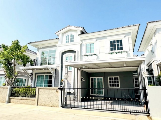 ให้เช่าบ้านแฝด 2 ชั้น 161 ตรม 4 ห้องนอน Golden Neo สุขุมวิท-ลาซาล (สุขุมวิท 113) บ้านหรูสไตล์อังกฤษ ใกล้ Central บางนา ตกแต่งเฟอร์พร้อมอยู่