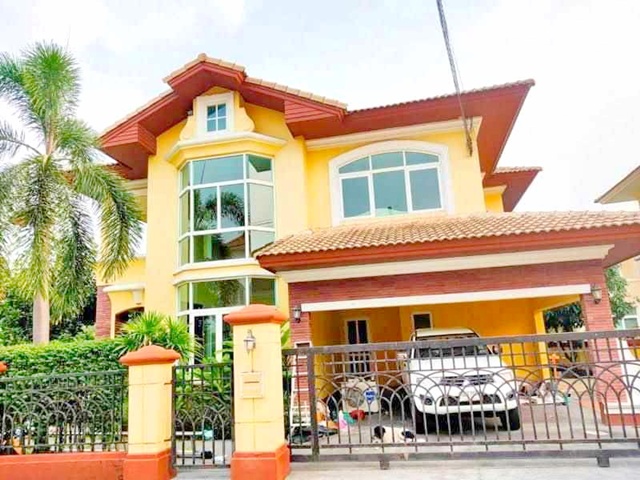 ติดถนนรังสิต-นครนายก คลอง 3 เช่าบ้านภัสสร 2 ชั้น  4นอน 118ตร.วา. 310ตร.มพร้อมบ่อปลาขนาดใหญ่รร.นานาชาติสยาม 1.2 กม.5 น้ำ 