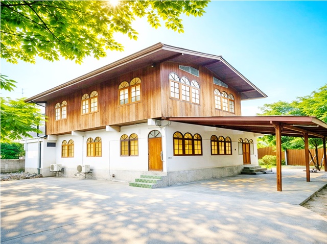 เพชรเกษม48-58 MRTภาษีเจริญ 700ม. ให้เช่าบ้านไม้ไทย ติดคลองบางจากจอดรถ 15–20คัน  เข้าซอย400ม  250 ตารางวา  1,000 ตร.ม.