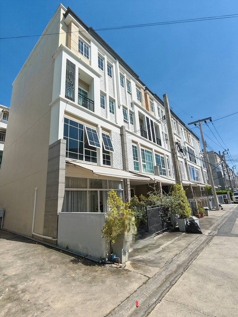 P1828 ให้เช่า ทาวน์โฮม The Master @BTS Udomsuk เดอะ มาสเตอร์ แอท บีทีเอส อุดมสุข ซอยสุขุมวิท 103 