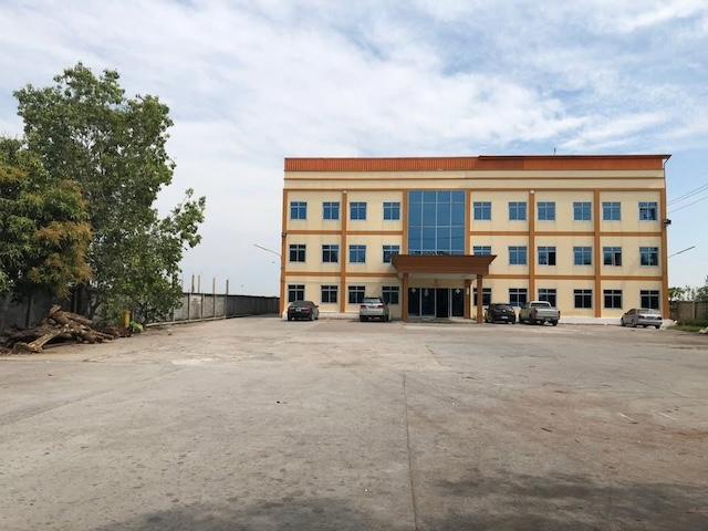 ให้เช่าโรงงาน10ไร่ 5510 ตร.ม. เมืองฉะเชิงเทราถบรรทุกและตู้คอนเทนเนอร์ 40 ฟุตได้ 