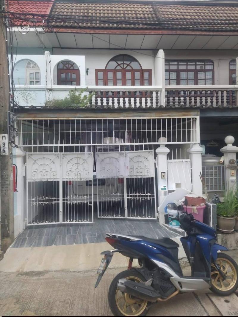 HR 6257 ให้เช่าทาวน์เฮ้าส์ หมู่บ้านเกษรา พัฒนาการ29  เลี้ยงสัตว์ได้