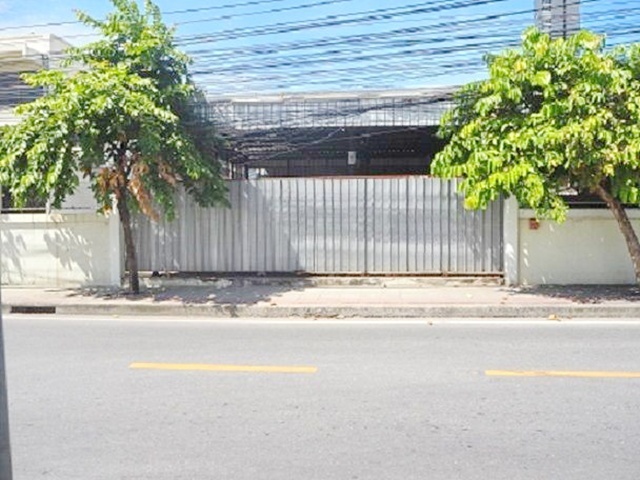 Homeproพระราม3 700ม. ให้เช่าที่ดิน โชว์รูม ร้านอาหาร 212ตรม.โรงเรือนโครงสังกะสี  สะพานแขวน สะพานพระราม 9 1.5 กม. 53ตร.วา. เซ็นทรัล พระราม3 