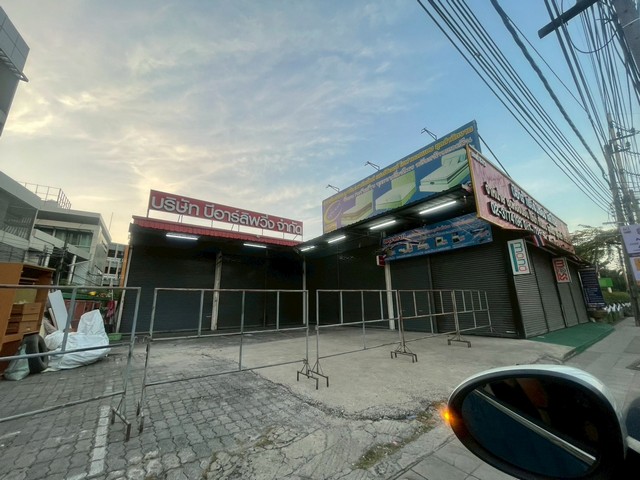 LVPU53366 ให้เช่าพื้นที่และตัวอาคาร อยู่ใกล้แยกนิด้า ถ.เสรีไทย แขวงคลองกุ่ม เขตบึงกุ่ม กรุงเทพมหานคร