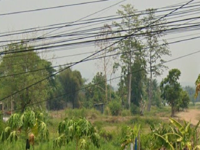 ขายที่ดินเปล่า เนื้อที่ 17-0-55 ไร่ ต.หนองหาร อ.สันทราย จ. เชียงใหม่หน้ากว้าง 69 เมตร ลึก405 เมตรราคาขายไร่ละ 6 ล้านบาท(ต่อรองได้)สถานที่ใกล้เคียง1. PTT Station ปตท.หนองหาร2. เทศบาลตำบลหนองหาร3. สวนน้ำเดอะวันวอเตอร์ปาร์ค4. โรงพยาบาลสันทราย5. วิทยาลัยพลังงานทดแทน มหาวิทยาลัย​แม่​โจ้ที่ตั้ง เทศบาลเมืองแม่โจ้ อำเภอสันทราย เชียงใหม่--------------------------------------------------------สนใจชมบ้านหรือขอข้อมูลเพิ่�