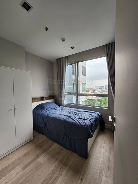 รหัสทรัพย์ : CR6901-0006คอนโด เดอะ รูม สาทร - ตากสิน / The Room Sathorn - Taksinรายละเอียดห้องขนาดห้อง 68 ตร.ม. ชั้น 72 ห้องนอน 2 ห้องน้ำ เฟอร์นิเจอร์+เครื่องใช้ไฟฟ้า - ทีวี- แอร์ - ตู้เย็น - ไมโครเวฟ- เตาไฟฟ้า- เครื่องดูดควัน- ตู้เสื้อผ้า- โต๊ะทำงาน + เก้าอี้- โต๊ะกินข้าว- โซฟา - เตียง + ที่นอนค่าเช่า 28,000 บาท/เดือน- ชำระค่ามัดจำ 2 เดือน- ชำระค่าเช่าล่วงหน้า 1 เดือน- ระยะเวลาสัญญาขั้นต่ำ 1 ปี_ _ _ _ _ _ _ _ _ _ _ _ _ _ _ _ _ _ _ _ _ _ส