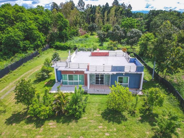 ขายต่ำกว่าราคาประเมิน ขาย 13.9 ล้าน 2-0-31 ตรว. #สันทราย #แม่โจ้ #ขายพร้อมผู้เช่า บ้านพร้อมที่ดิน 2 แปลง #สไตล์โมเดิร์น เข้าอยู่ได้เลย