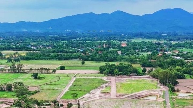 ขายด่วน! ที่ดิน - พื้นที่ =  0 ตรว. 0 ngan 1 RAI  690000 THAI BAHT ทำเลสวย