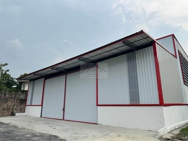 BR 1506 ให้เช่าโกดังสร้างใหม่ 650 ตรม. ถนนกรุงเทพกรีฑา สะพานสูง รถเทรลเลอร์เข้าออกได้ 